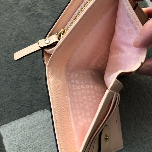Kate Spade Bifold Pink Wallet. Gently used. - Picture 6 of 8